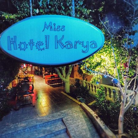 Miss Hotel Karya Oren  Extérieur photo