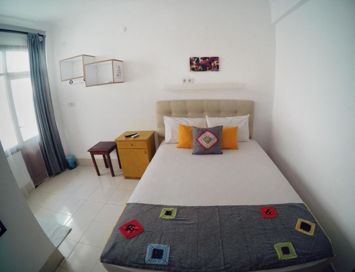 Miss Hotel Karya Oren  Extérieur photo